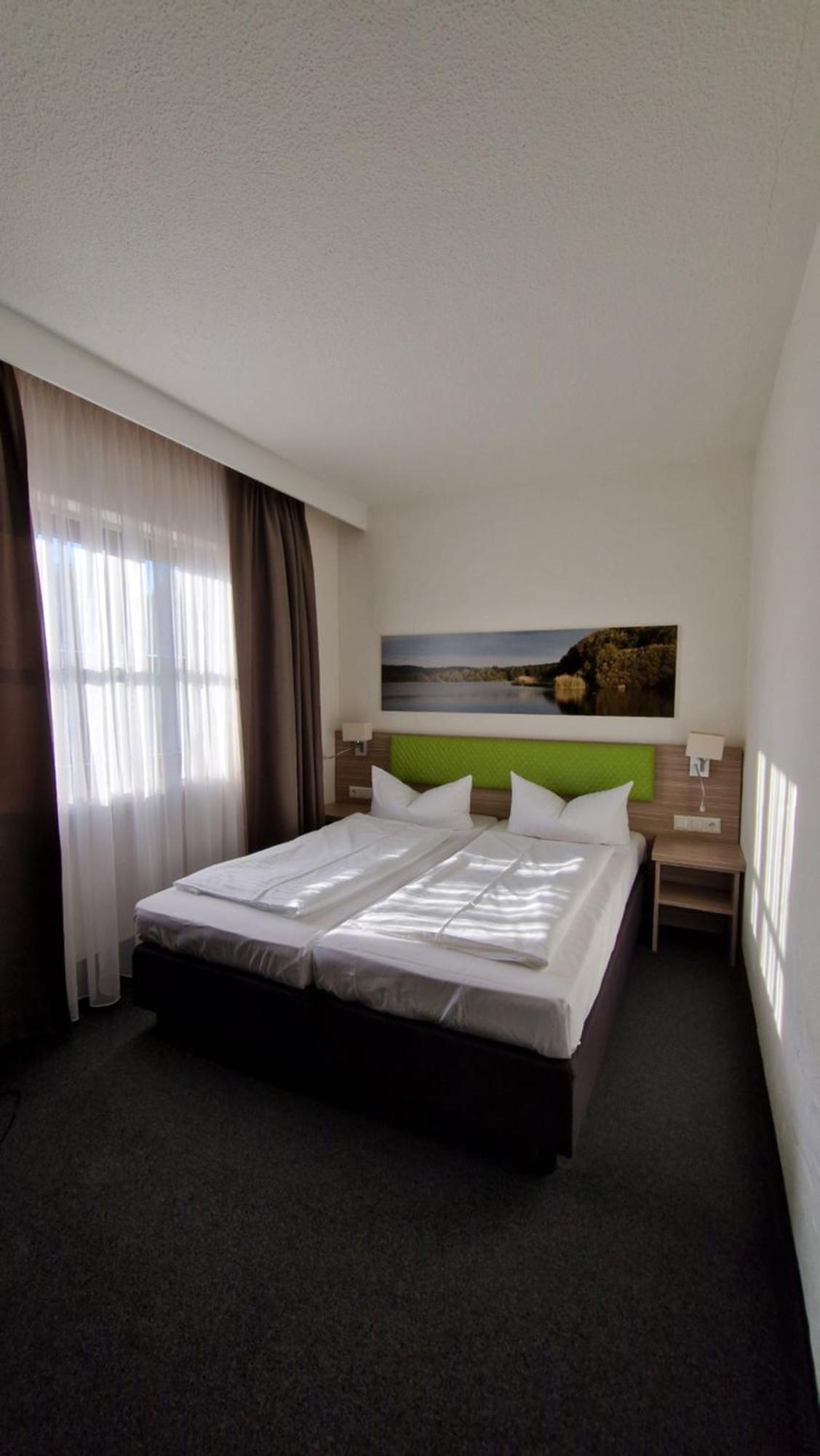 Hotel Sonnenhof Pleinfeld Eksteriør bilde