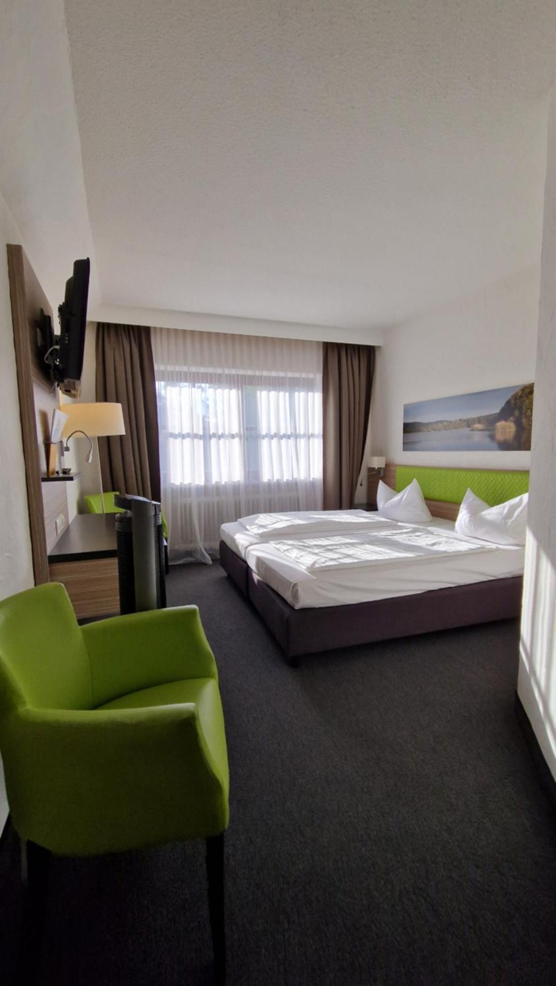 Hotel Sonnenhof Pleinfeld Eksteriør bilde