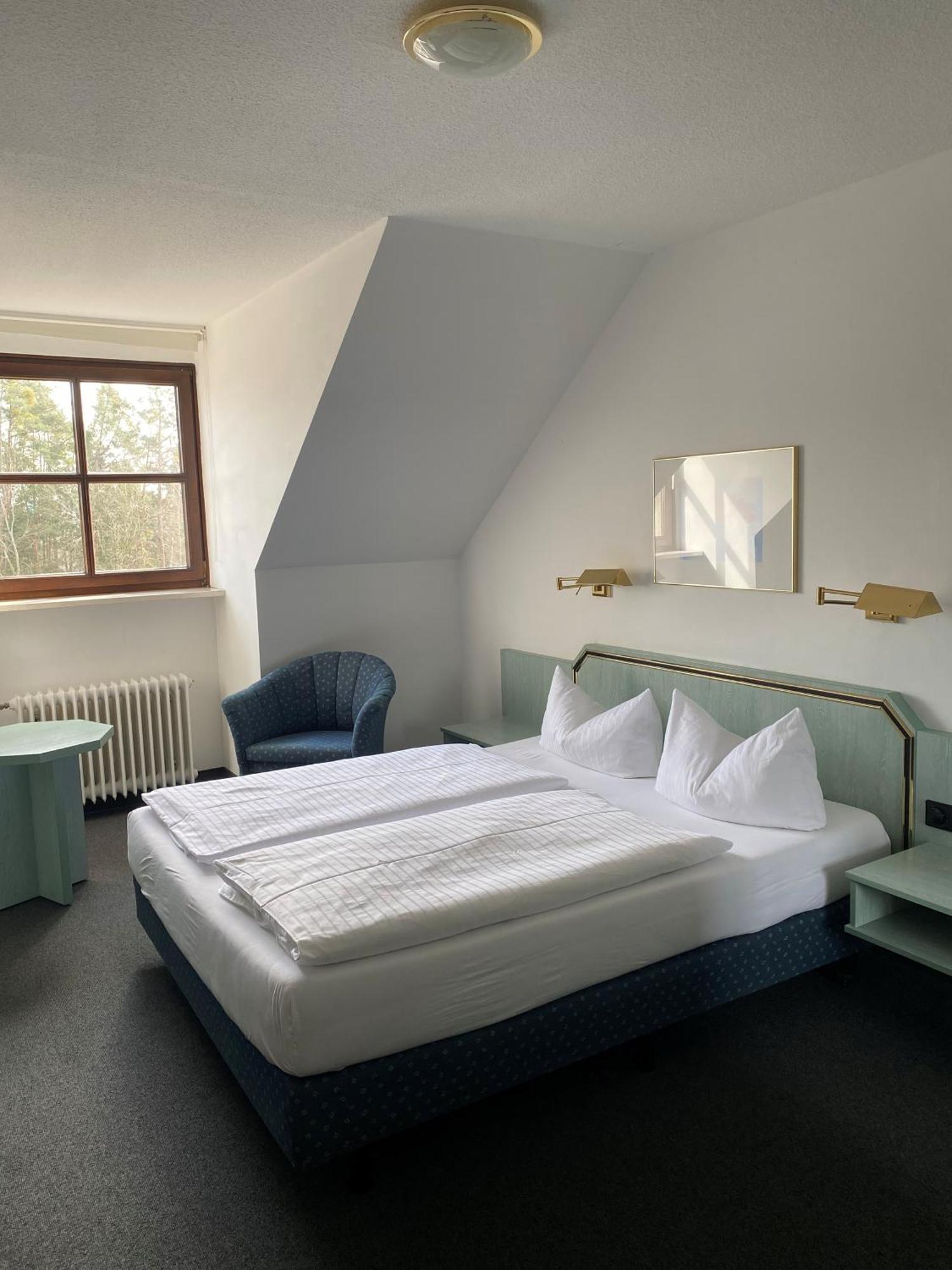 Hotel Sonnenhof Pleinfeld Eksteriør bilde