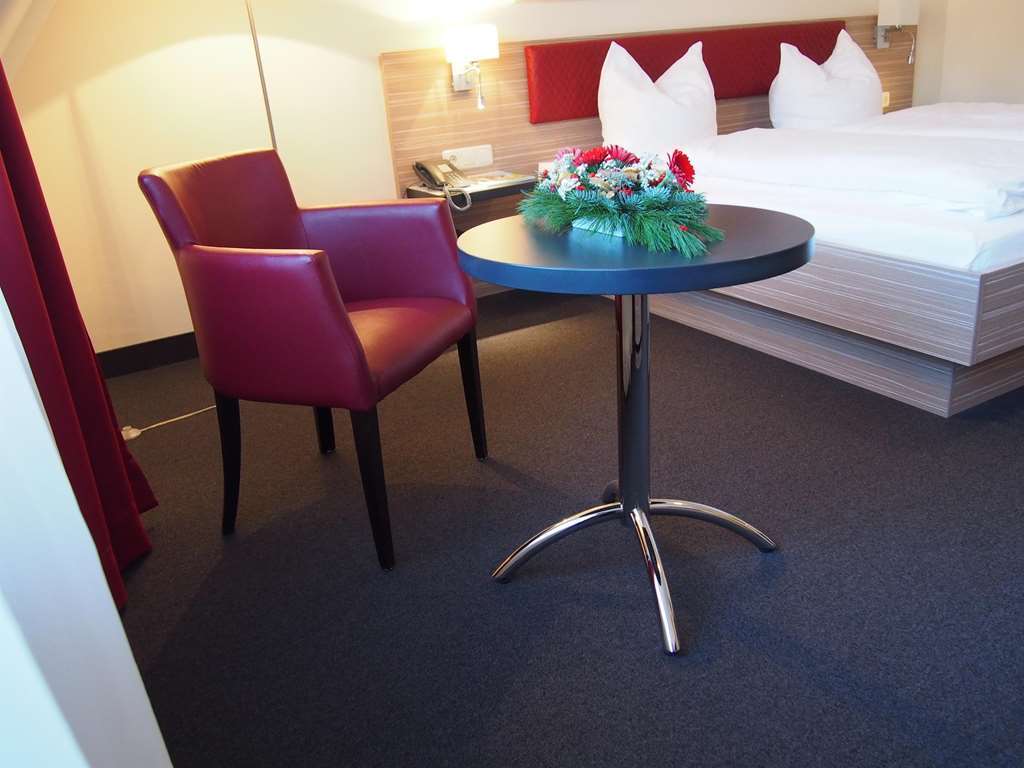 Hotel Sonnenhof Pleinfeld Eksteriør bilde