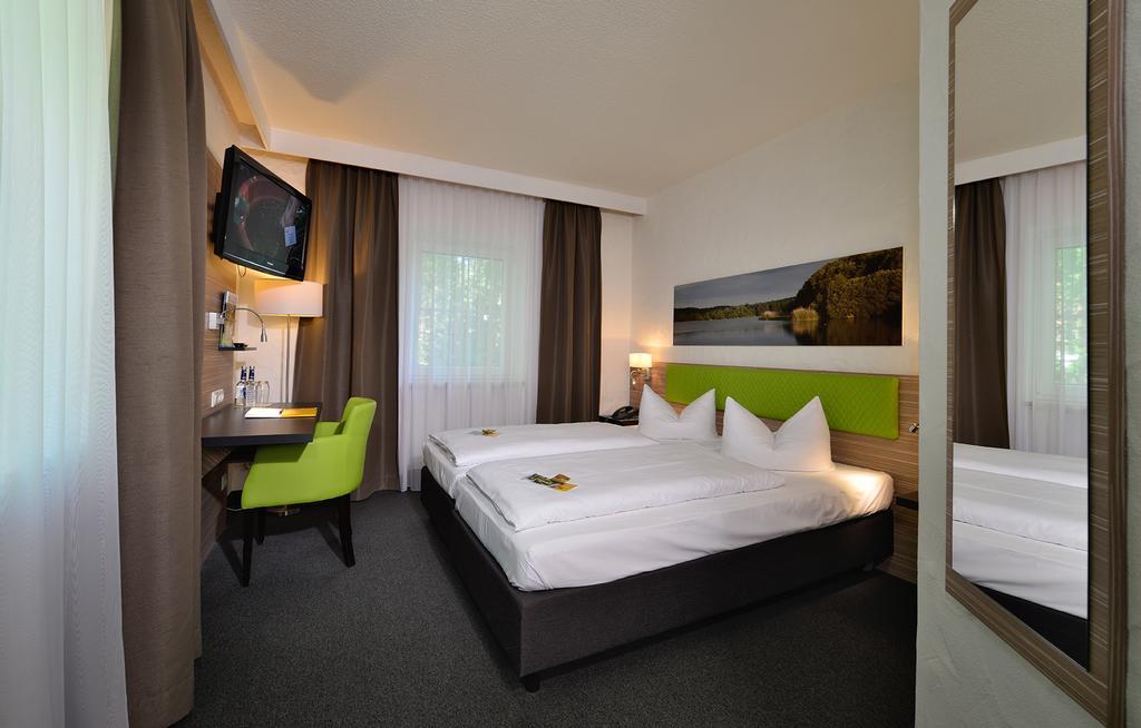 Hotel Sonnenhof Pleinfeld Eksteriør bilde